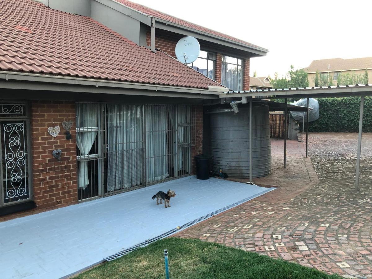 Juds@23 Apartamento Bloemfontein Exterior foto